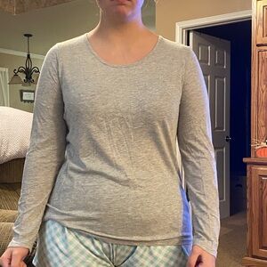 Gilligan & O'Malley Gray Long Sleeve Tee